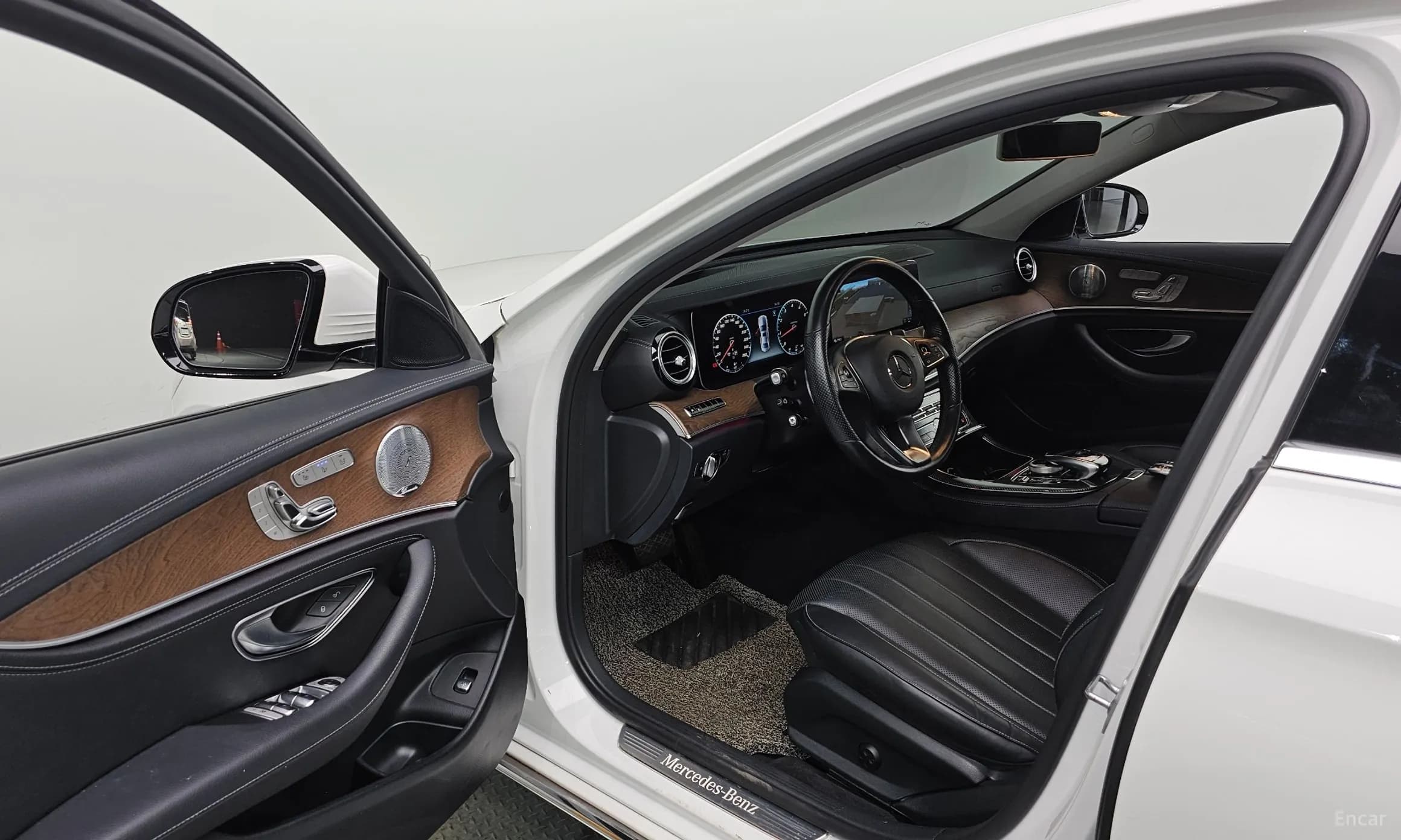 E-Class W213