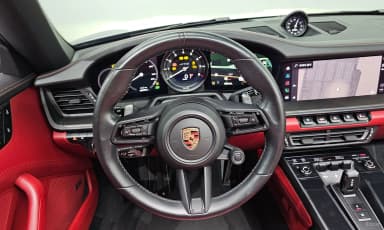911 (992)