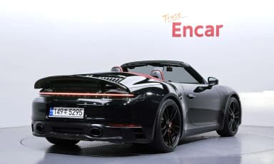 911 (992)