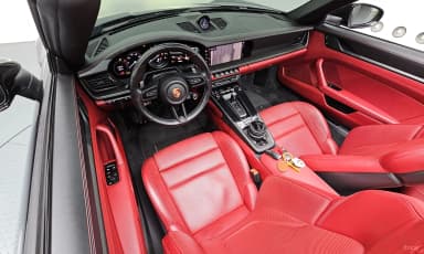 911 (992)