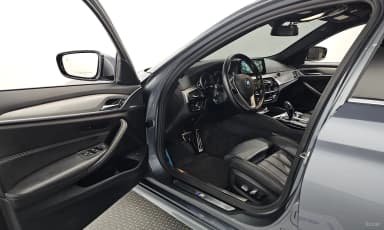 5 Series (G30)
