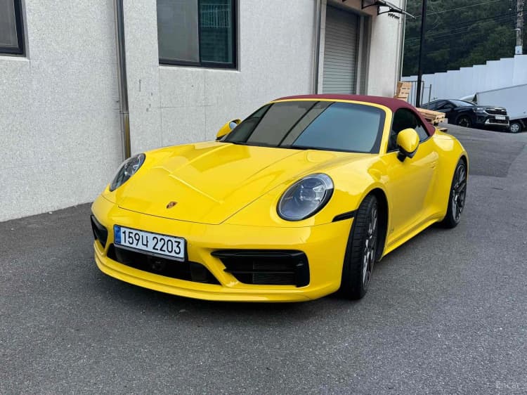 911 (992)