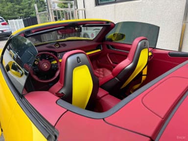 911 (992)