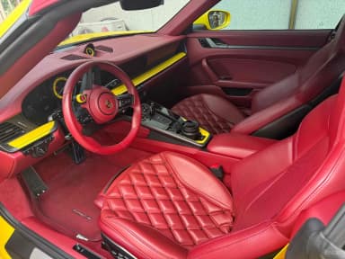 911 (992)