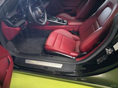 911 (992)