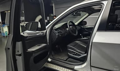 X5 (E70)