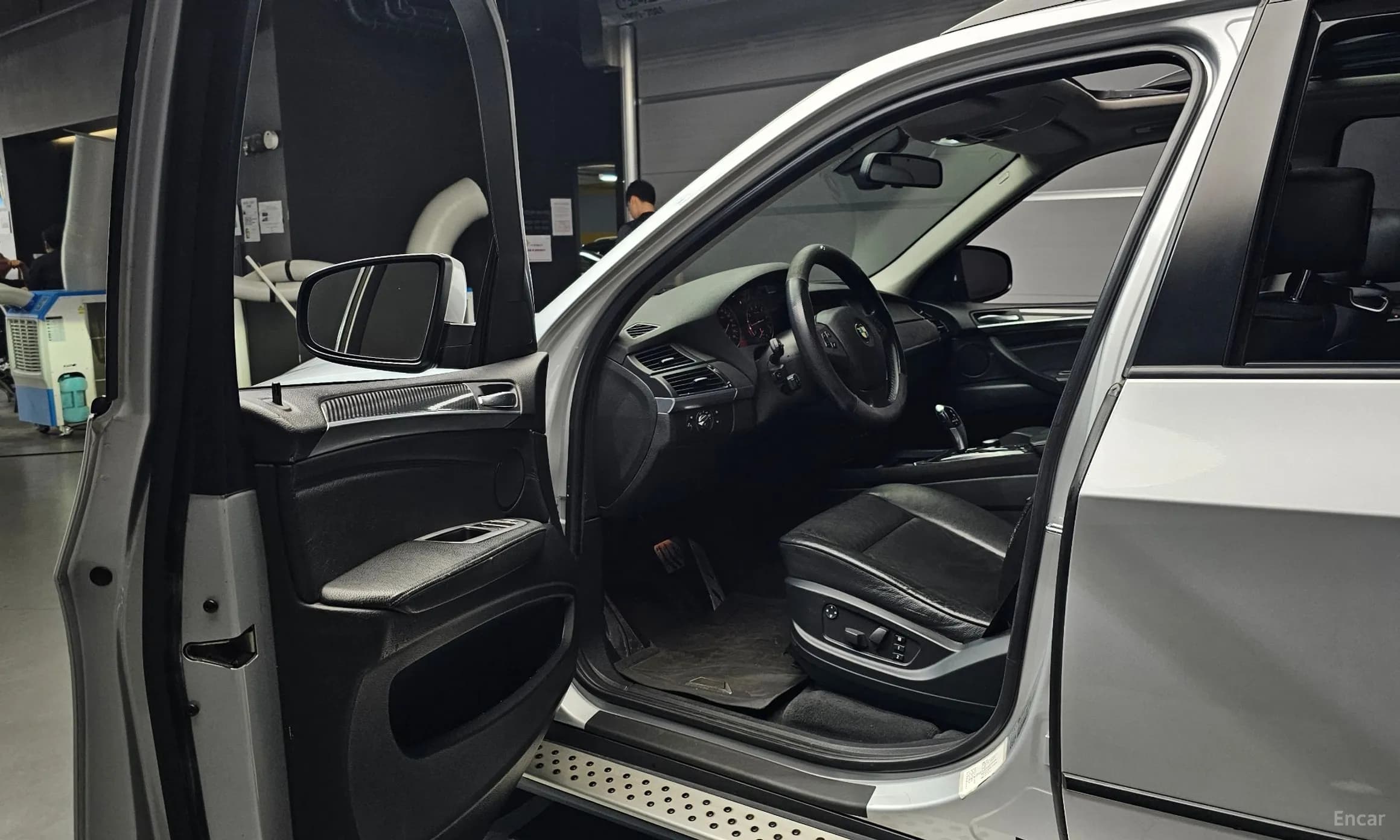 X5 (E70)