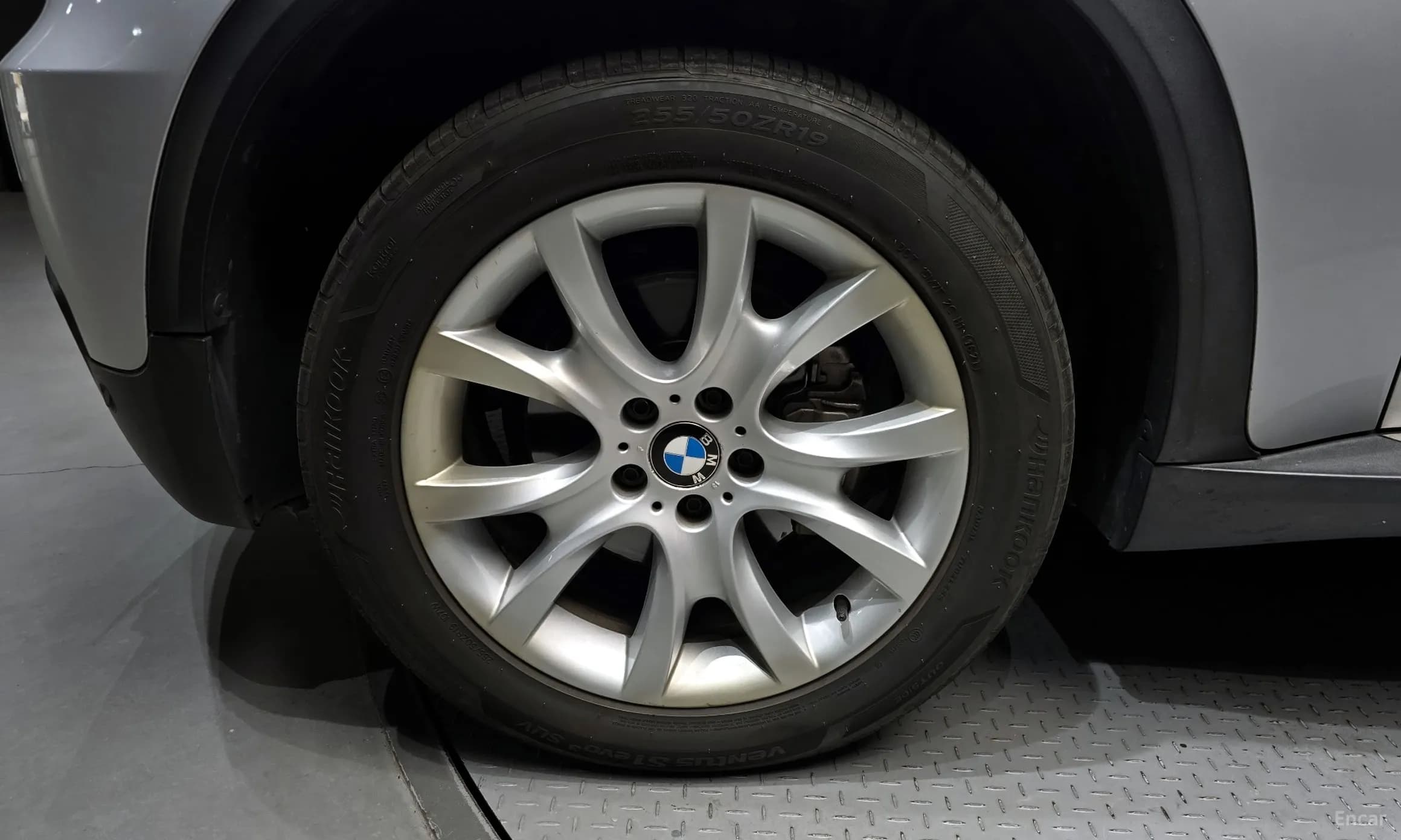 X5 (E70)