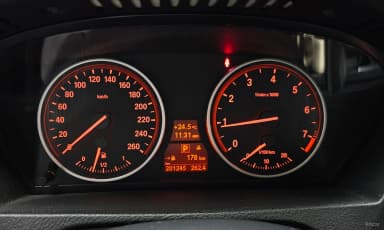 X5 (E70)