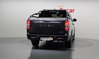Rexton Sports Khan