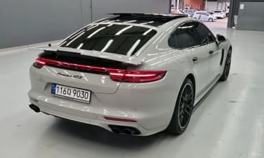 Panamera (971)