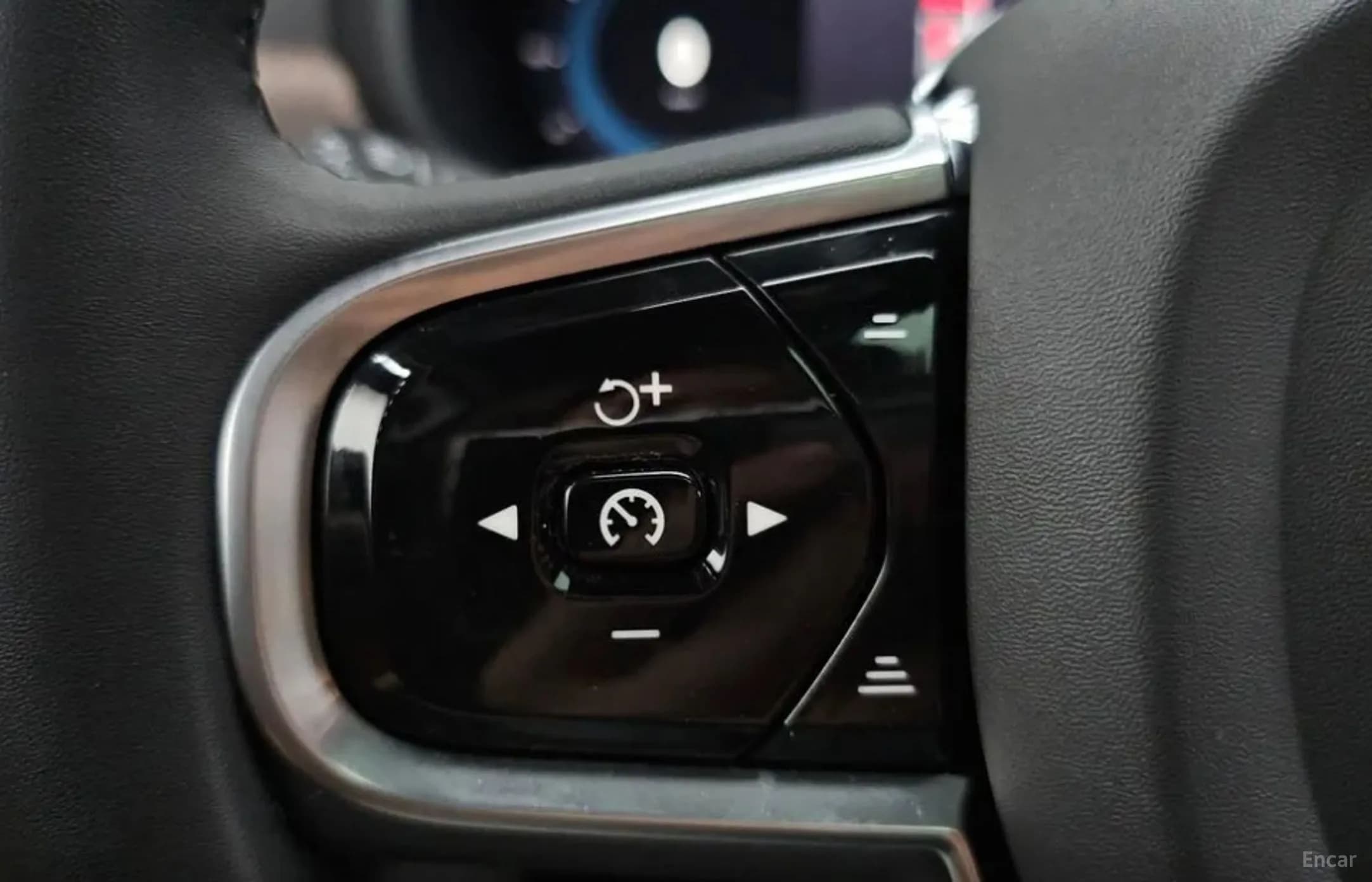 S90