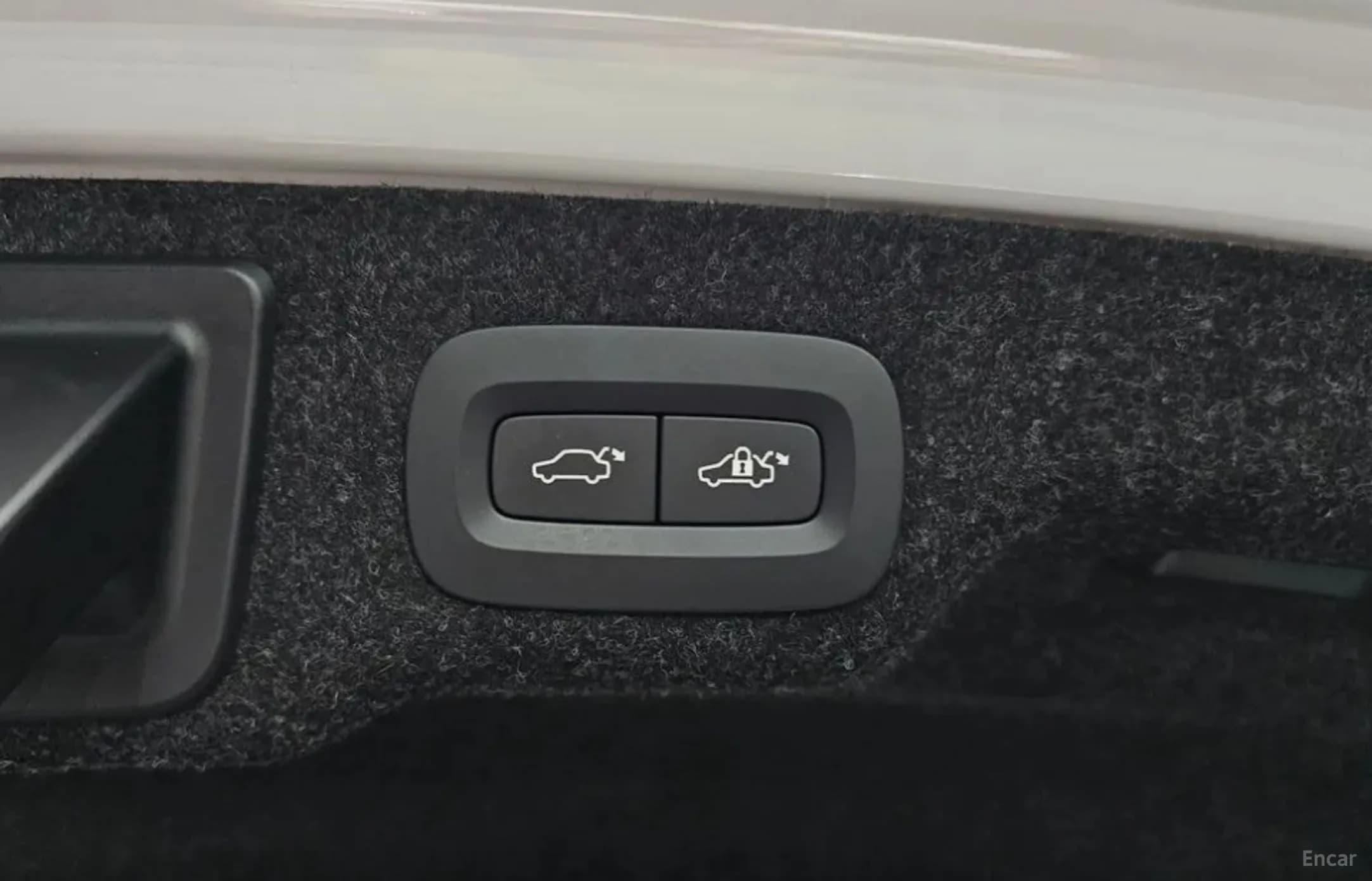 S90