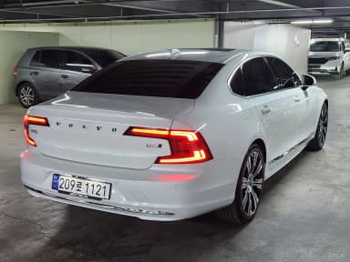 S90