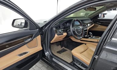 7 Series (F01)