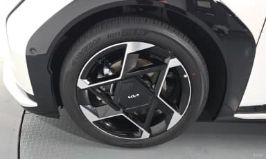 EV4