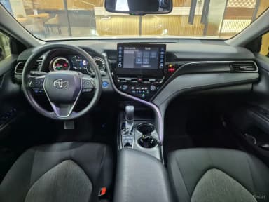 Camry (XV70)