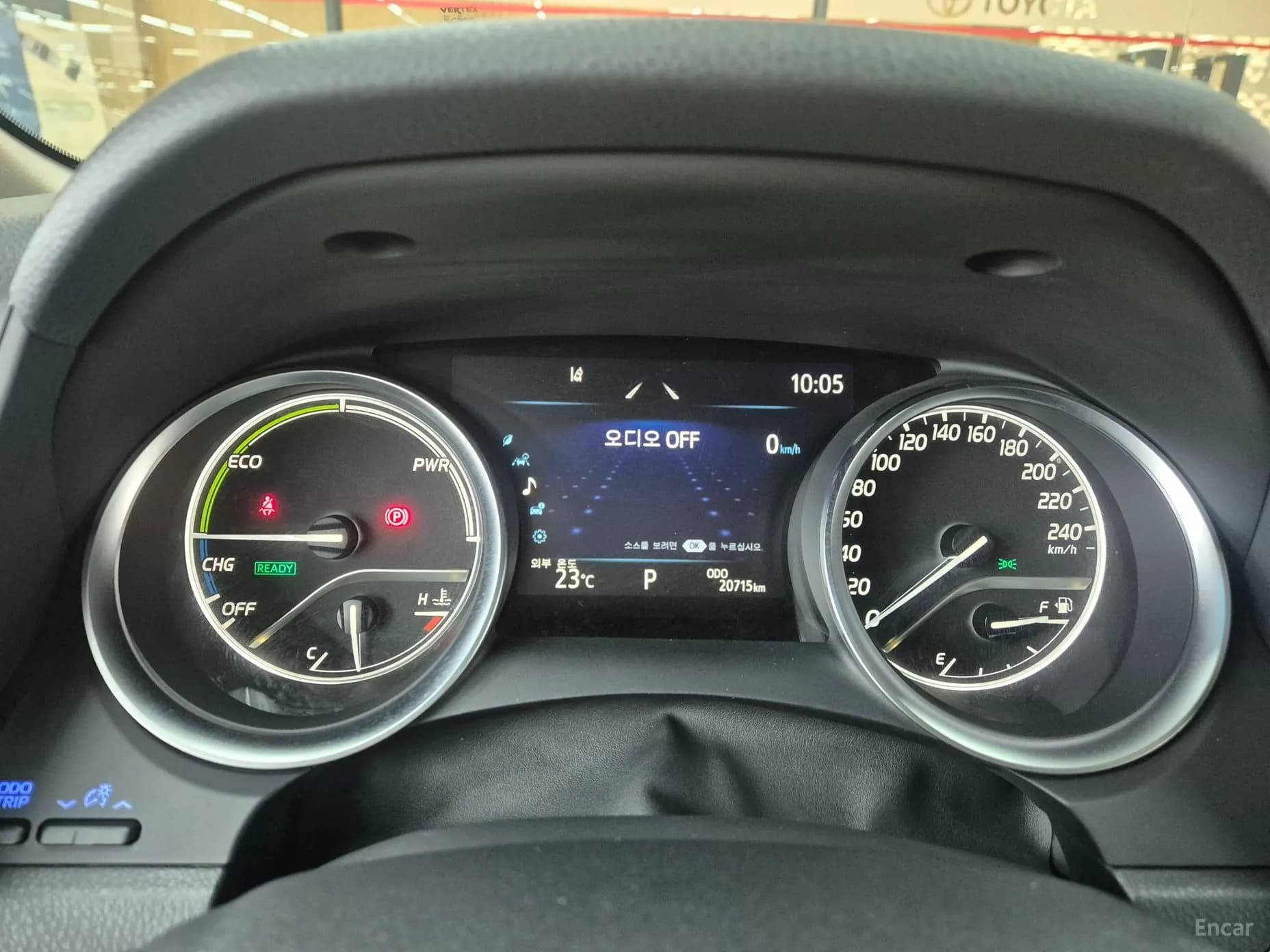 Camry (XV70)