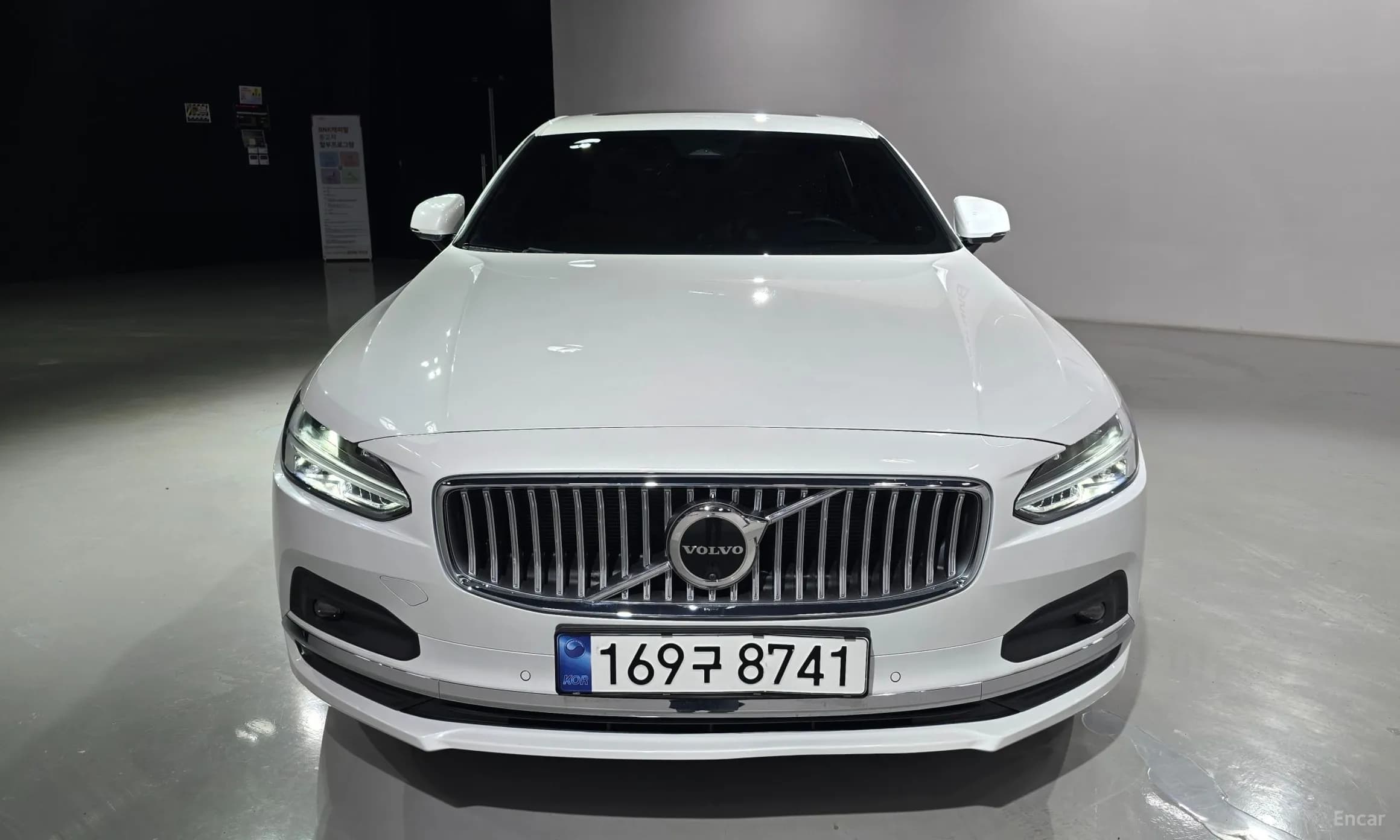 S90