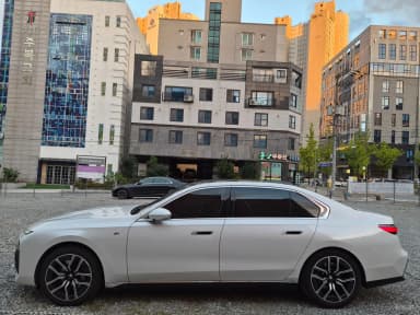 7 Series (G70)