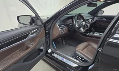 7 Series (G11)