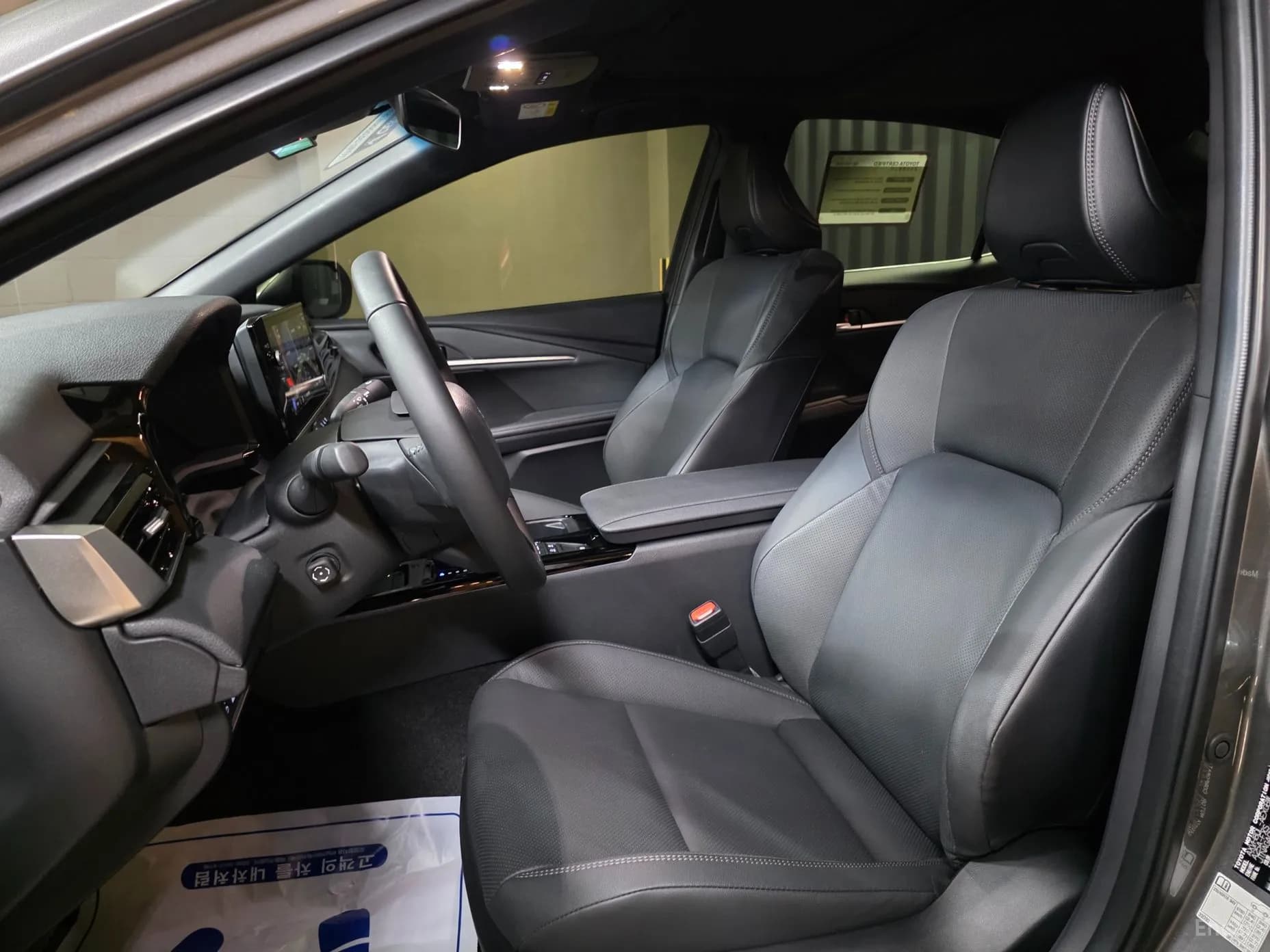 Camry (XV80)