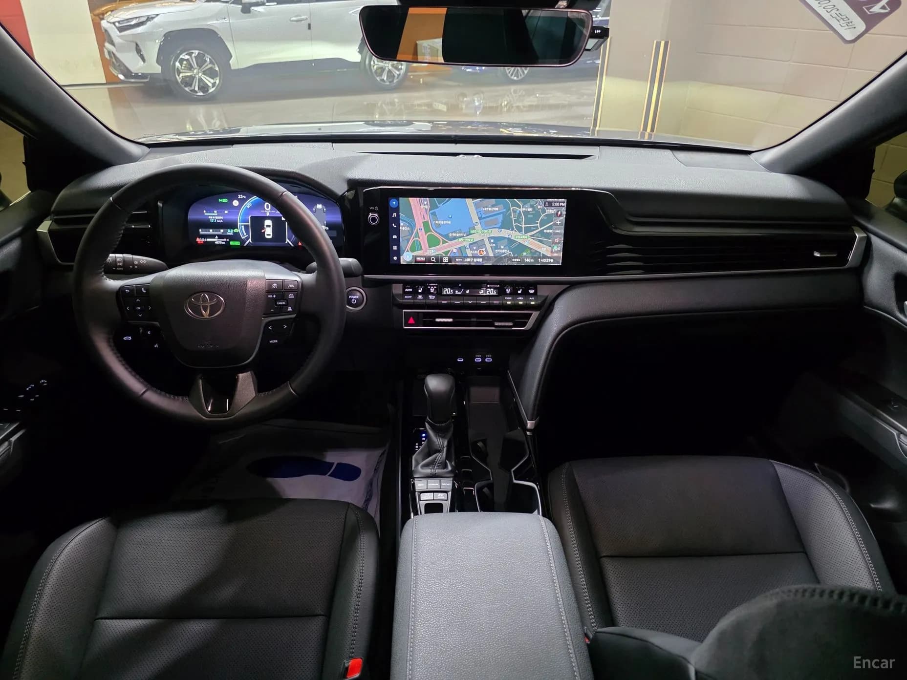 Camry (XV80)