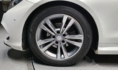 E-Class W212