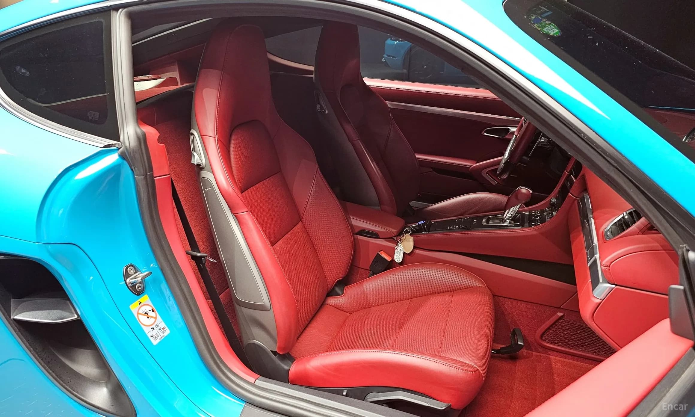 718 Cayman