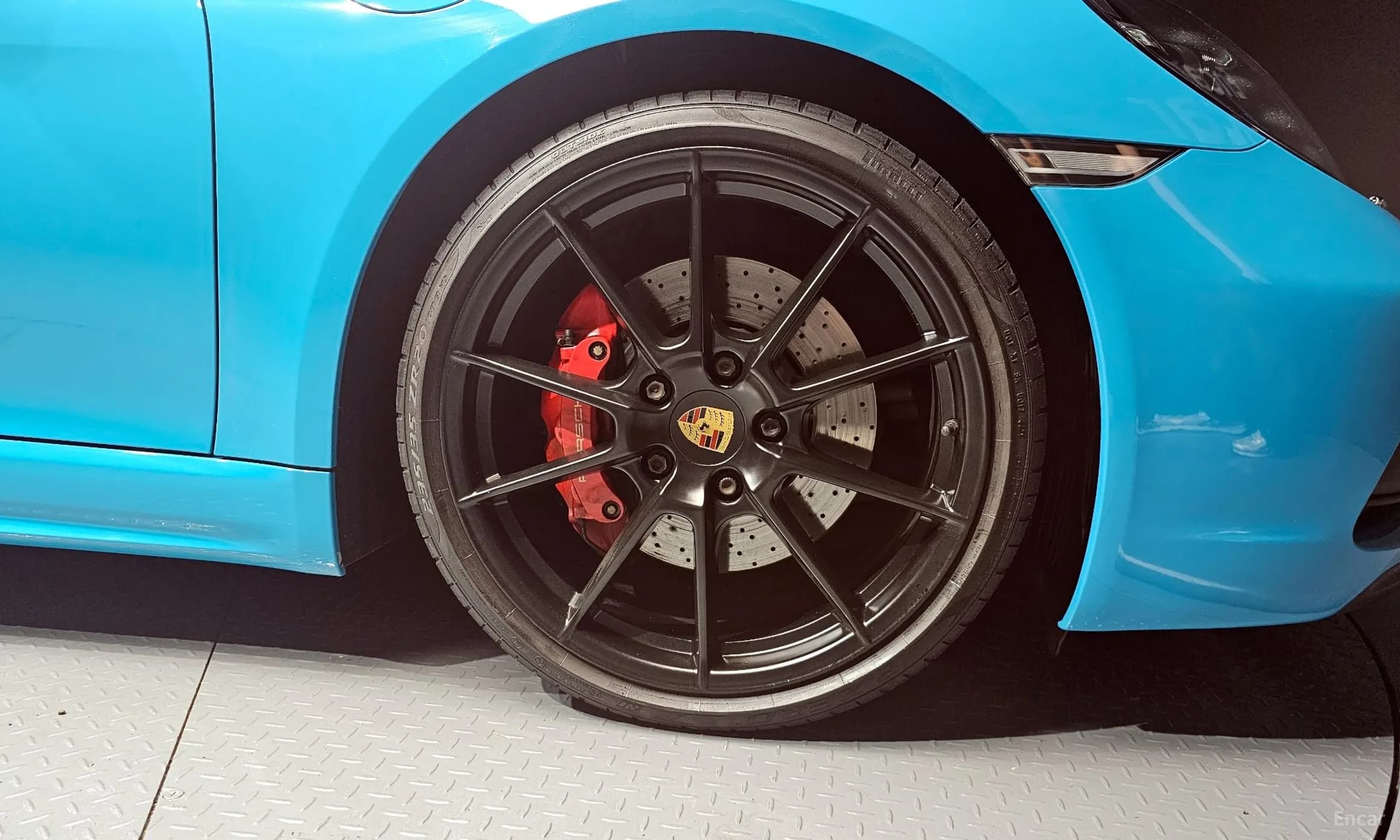 718 Cayman