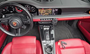 911 (992)