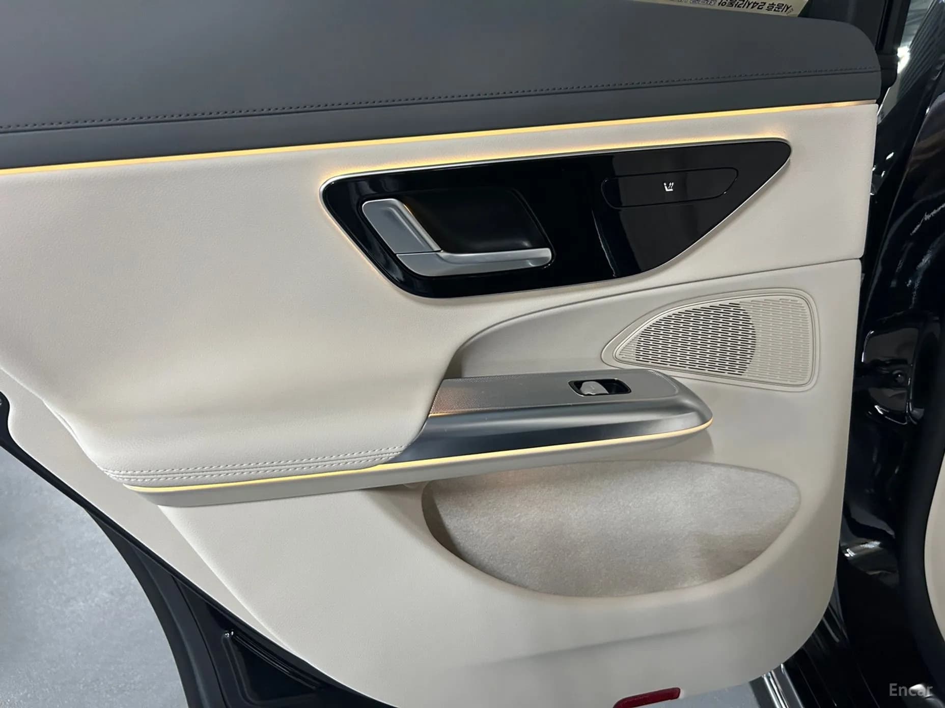 E-Class W214
