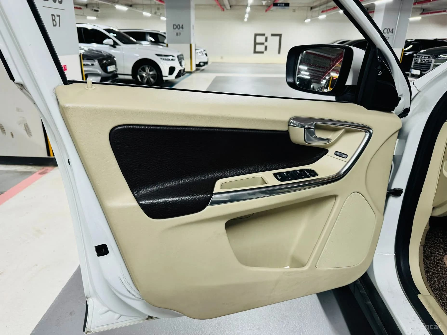 XC60
