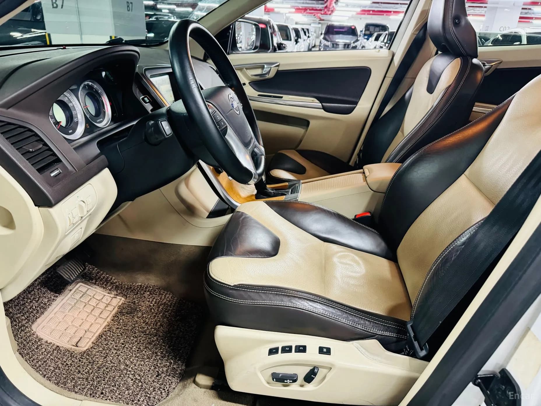 XC60