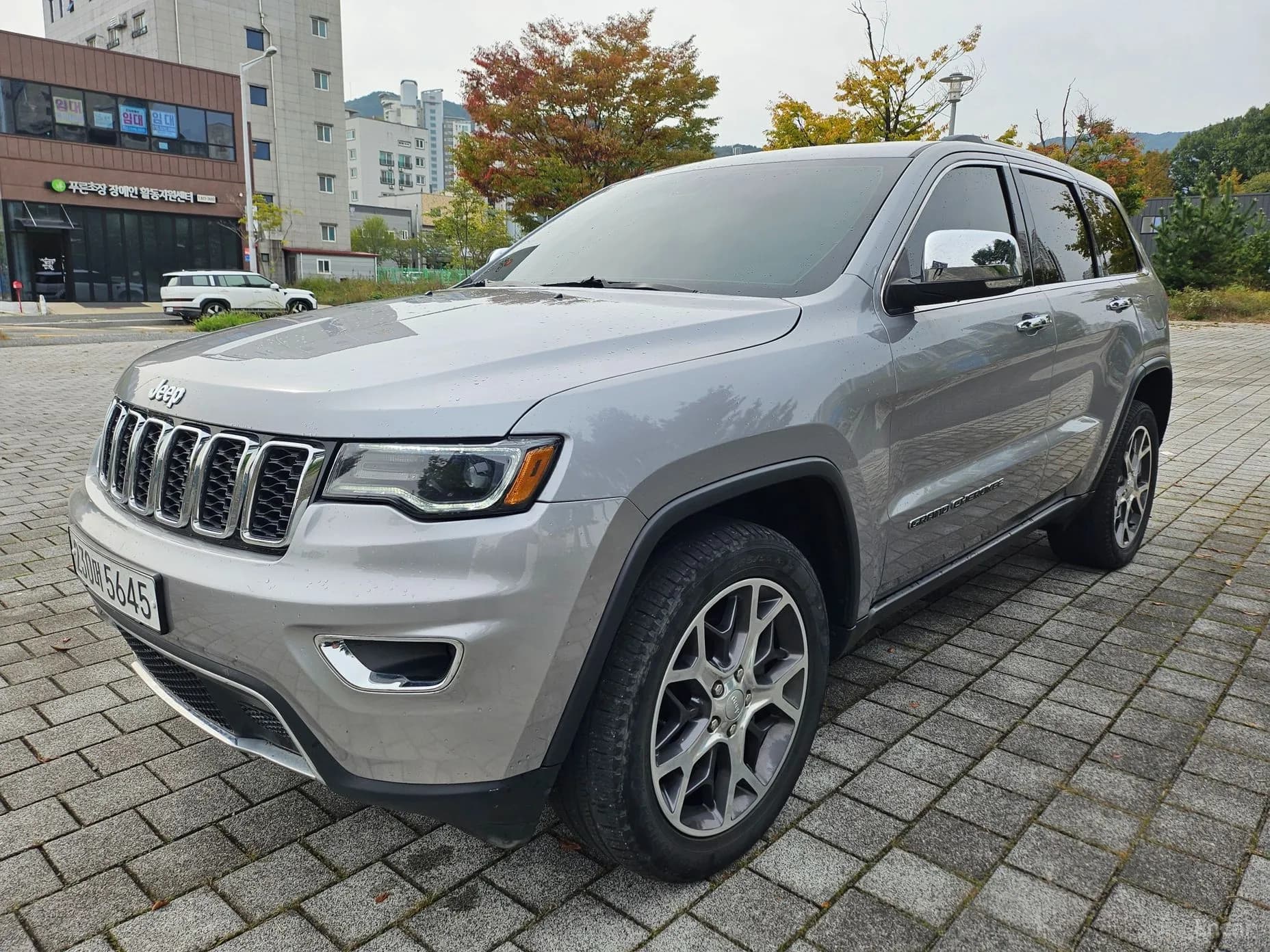 Grand Cherokee