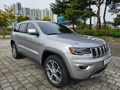 Grand Cherokee