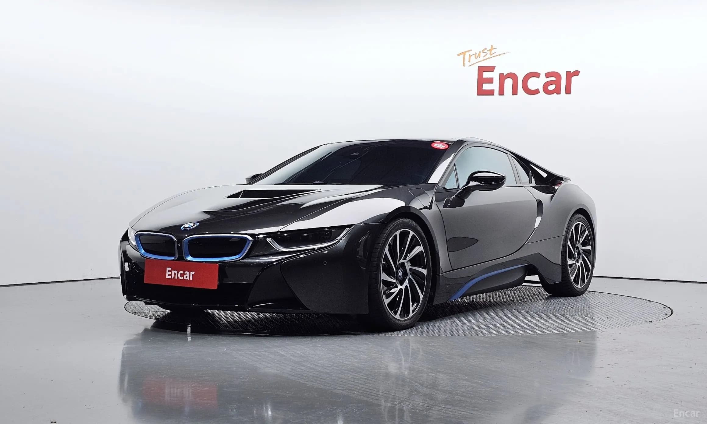 i8