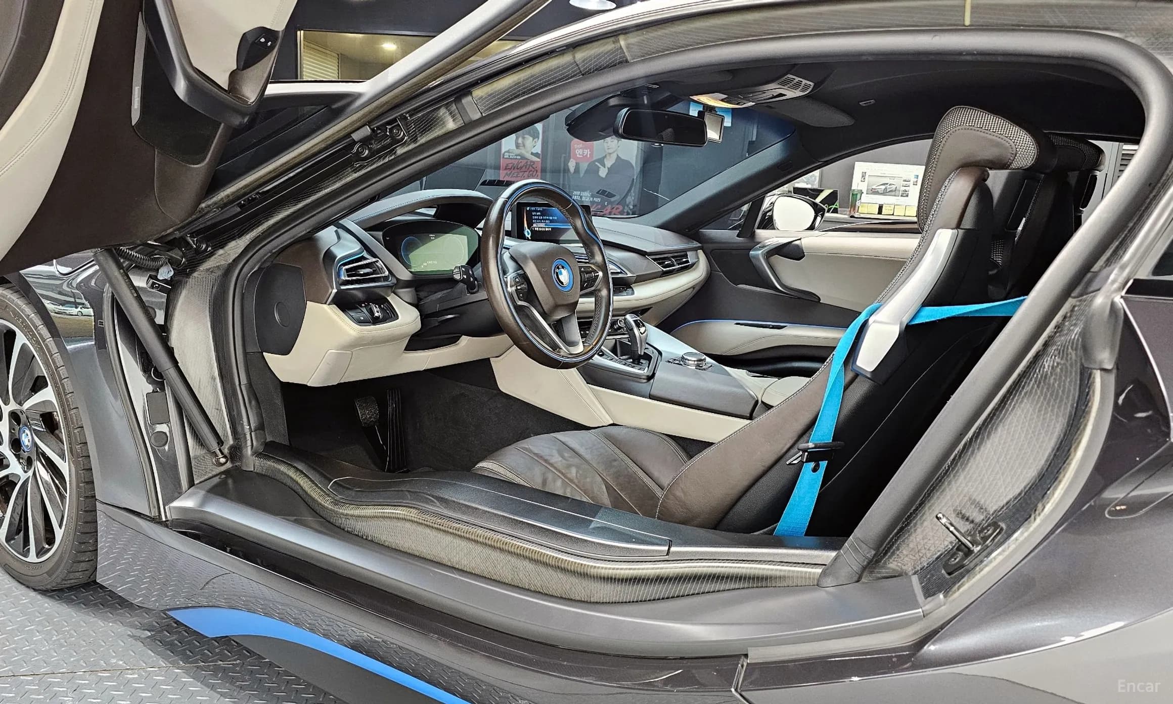 i8