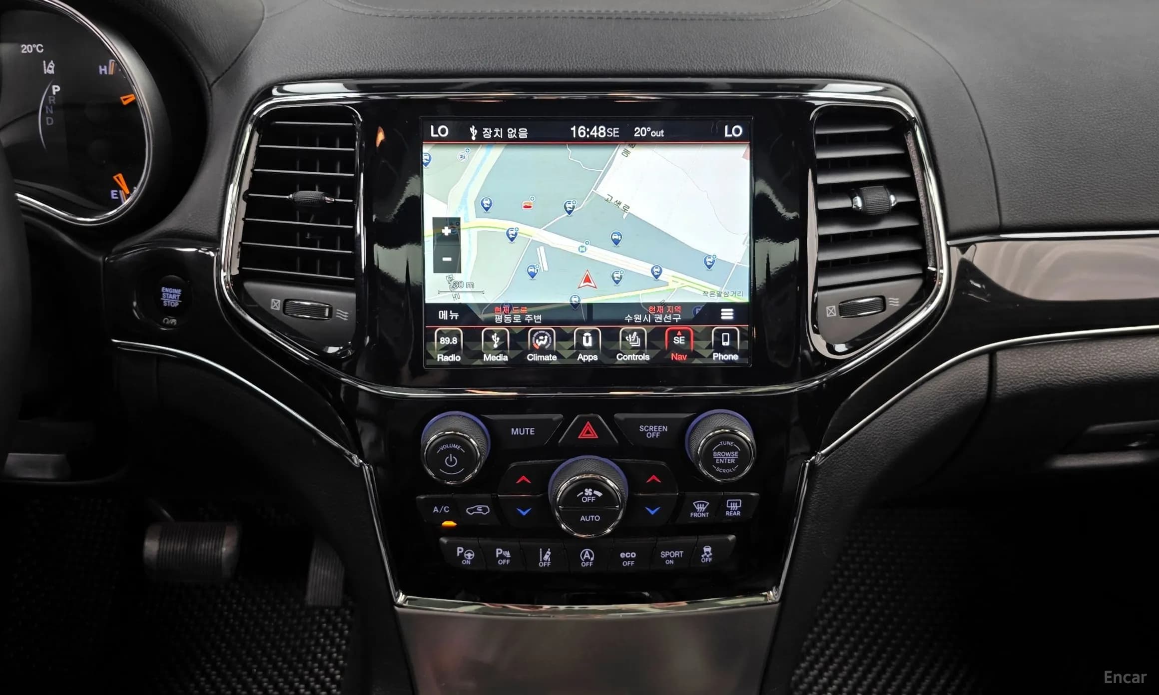 Grand Cherokee