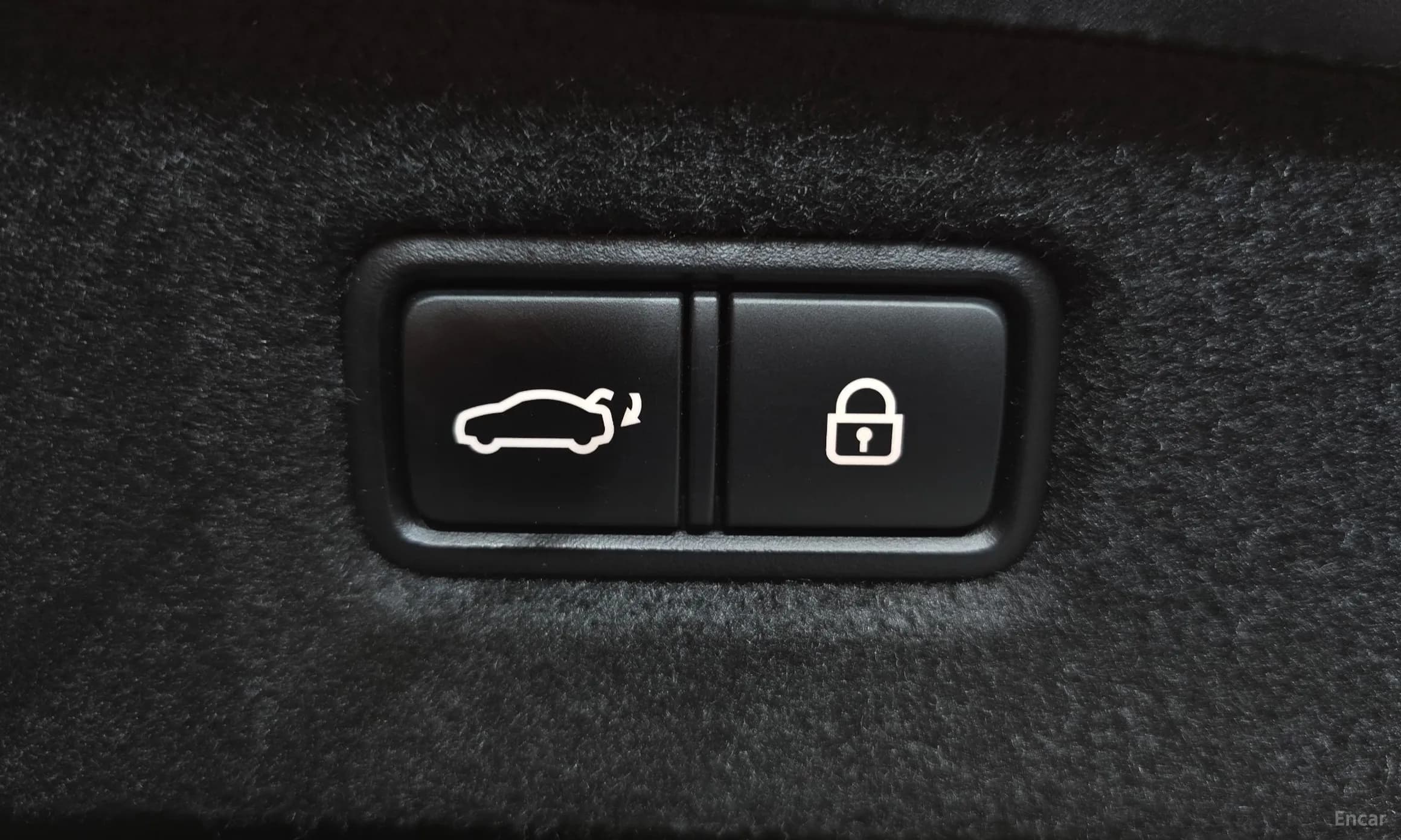 G90