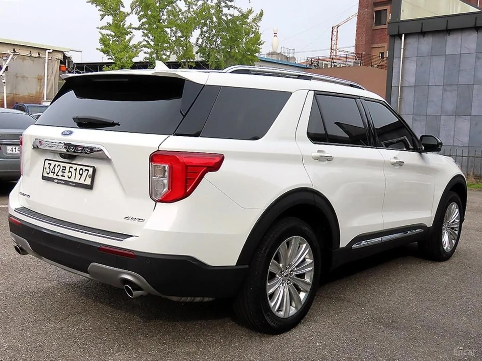 Explorer 6th Generation