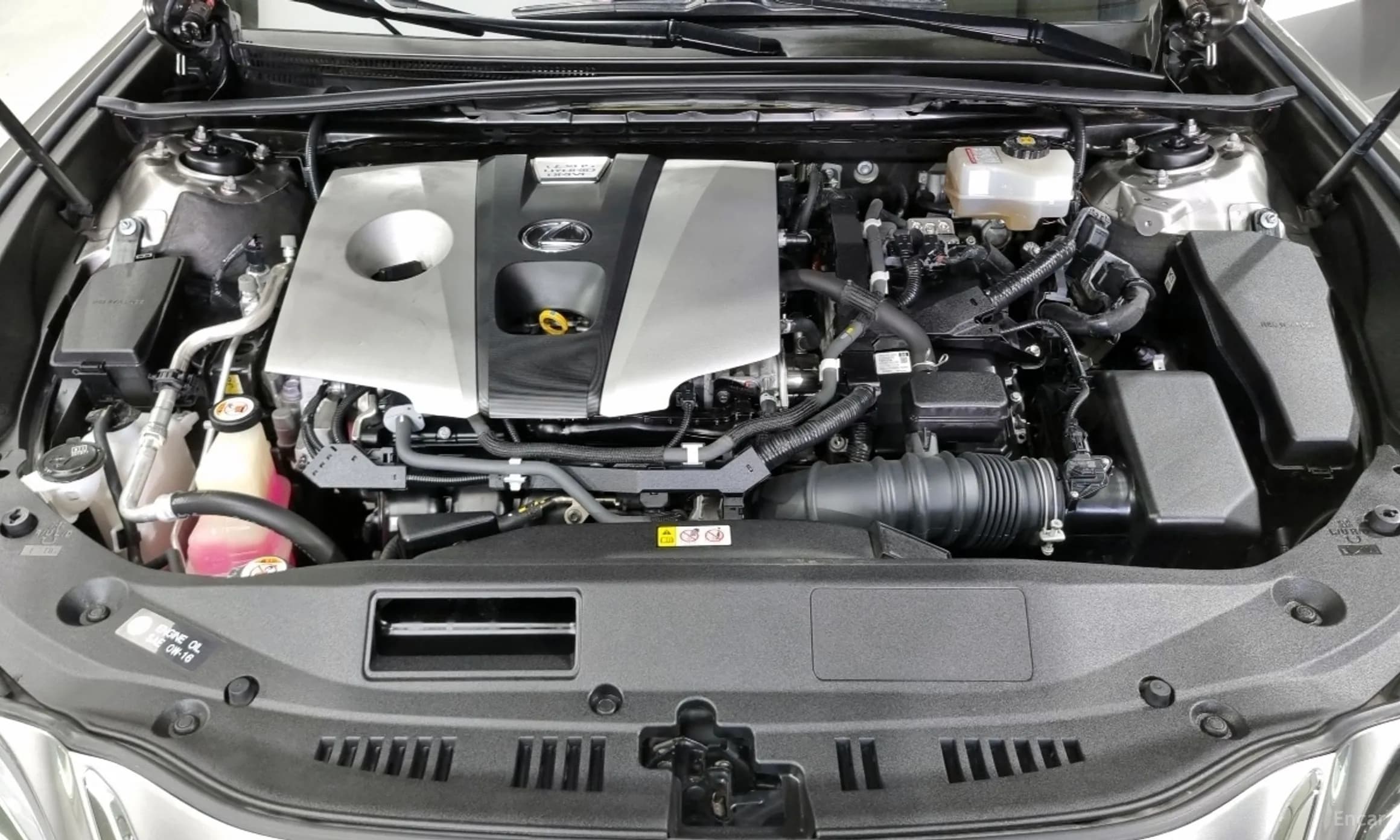 ES300h 7th Generation