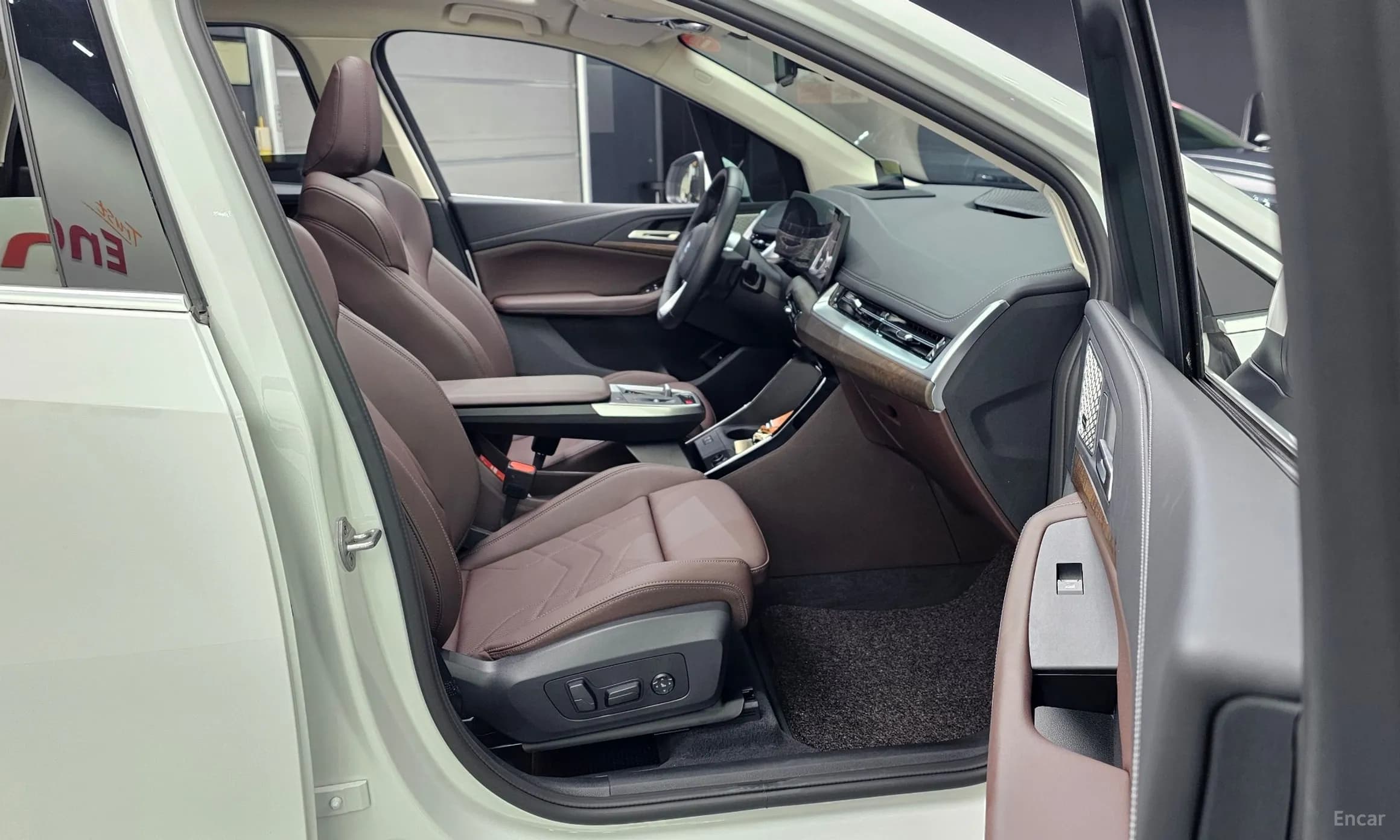 2 Series Active Tourer (U06)