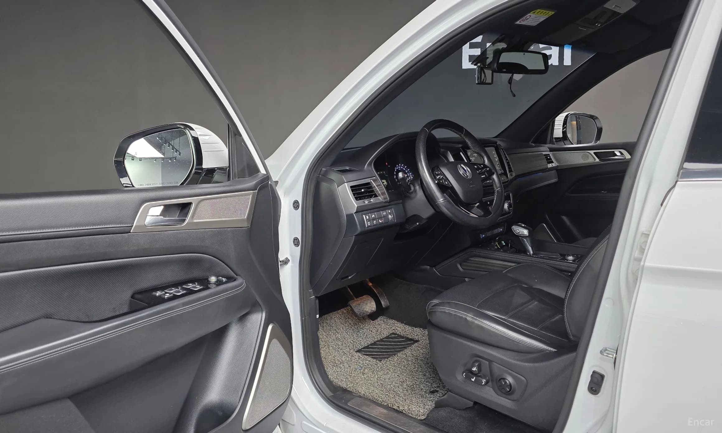 G4 Rexton