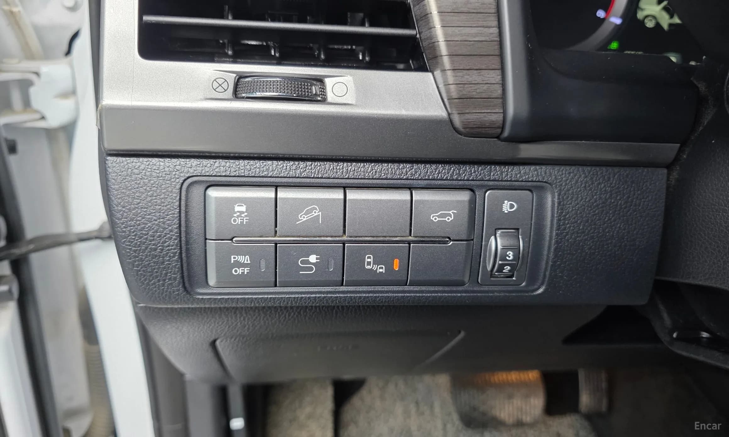 G4 Rexton
