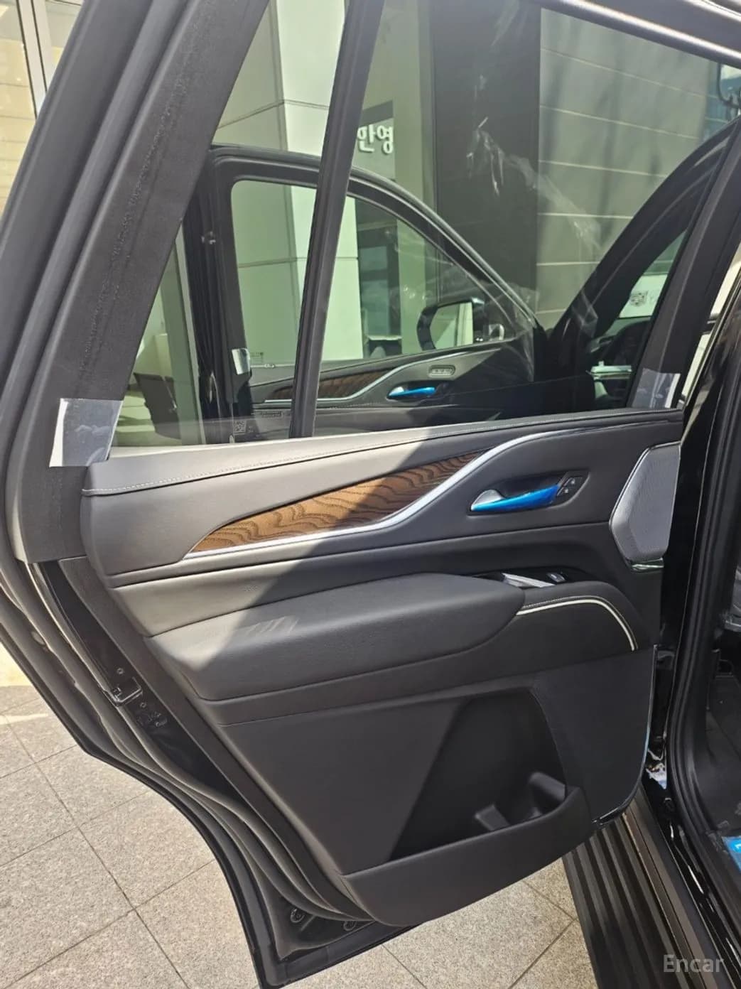 Escalade 5th Generation