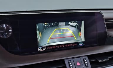 ES300h 7th Generation