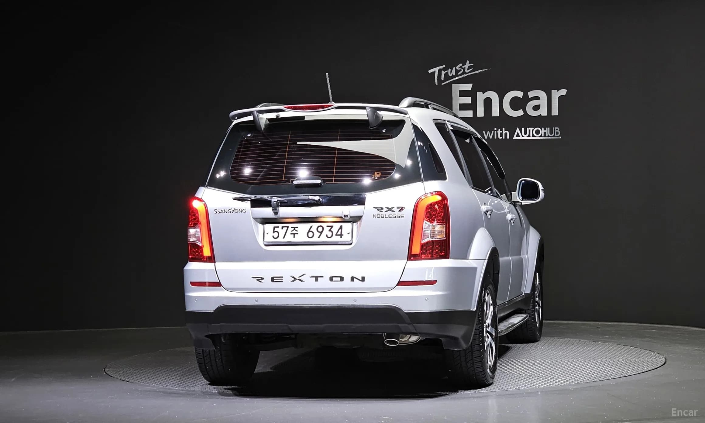 Rexton W
