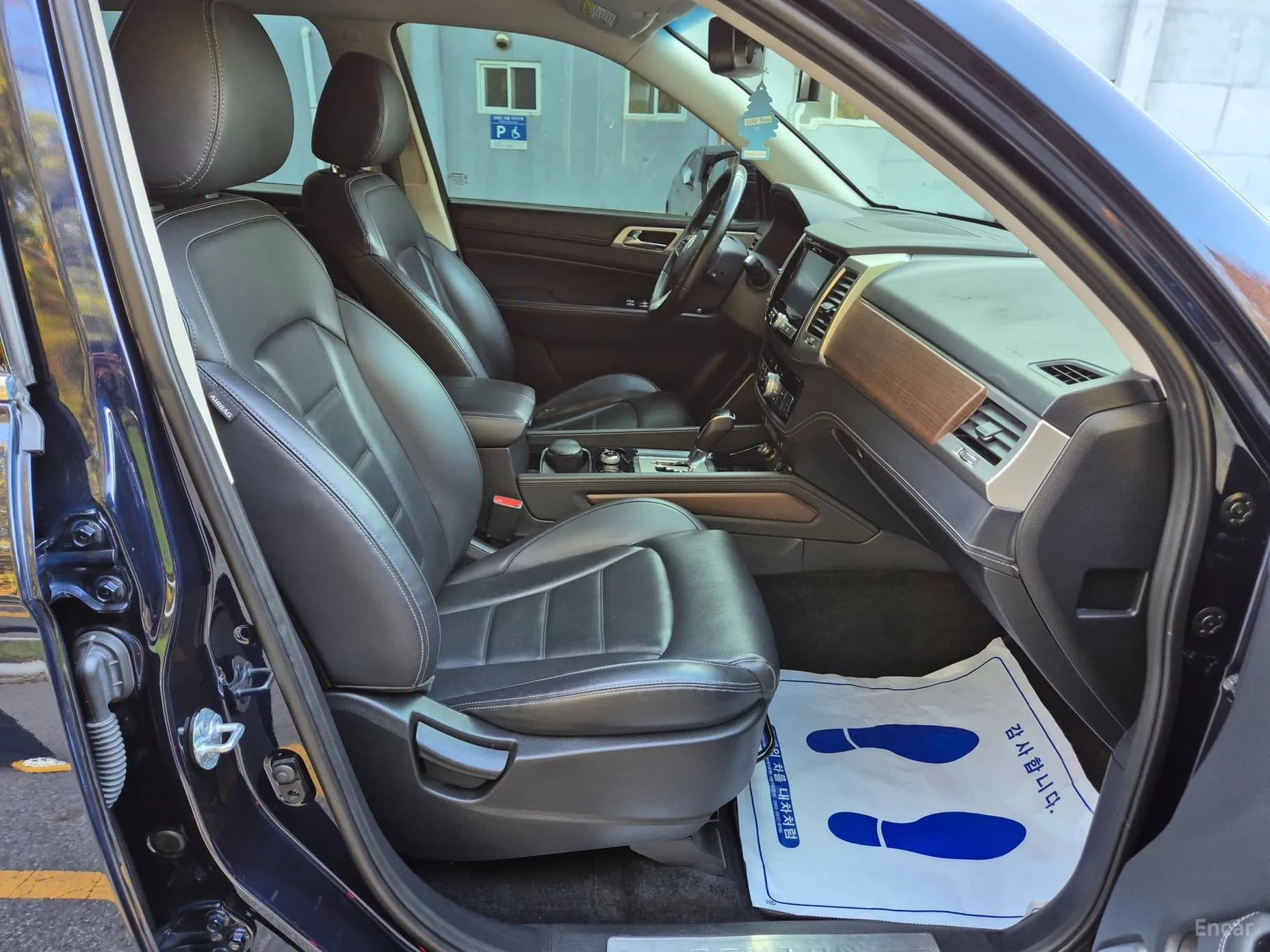 G4 Rexton
