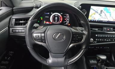 ES300h 7th Generation